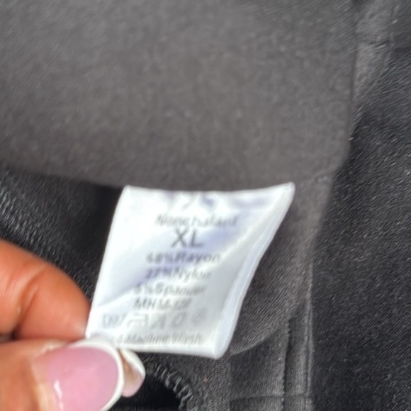 NONchalant Label Jaime Catsuit in Black XL - Picture 15 of 15